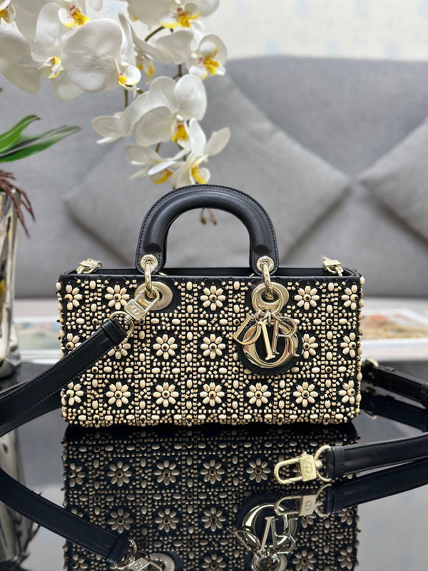 LTB - Luxe Touch Bags - 123