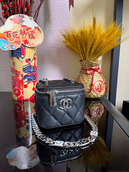 Luxe Touch Bags 

 -  Bags - 3160