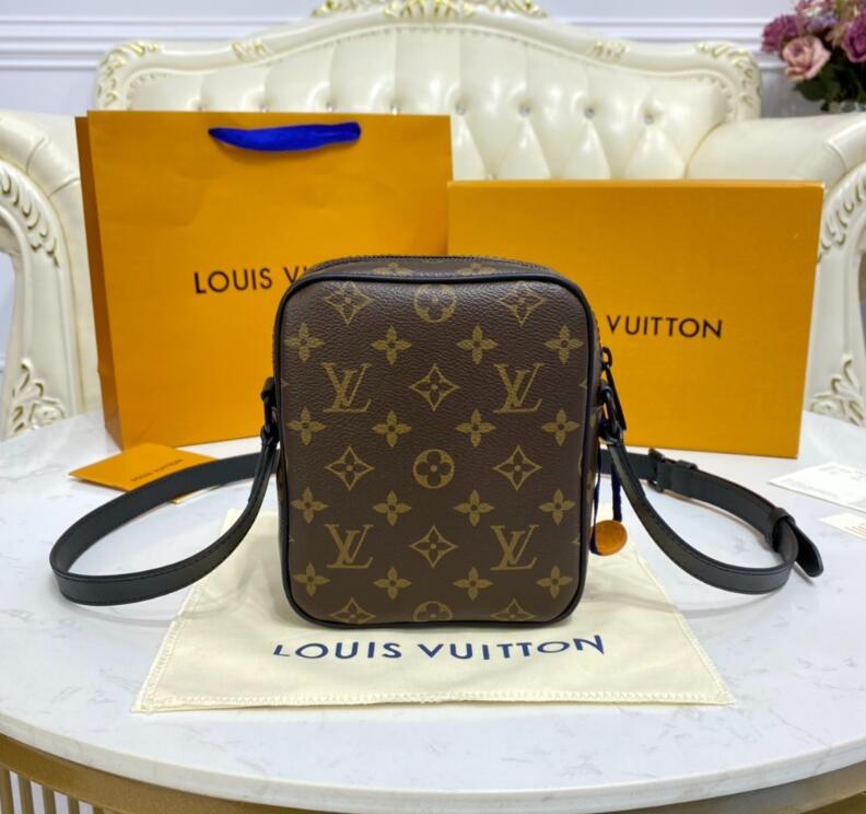 Luxe Touch Bags -   2376
