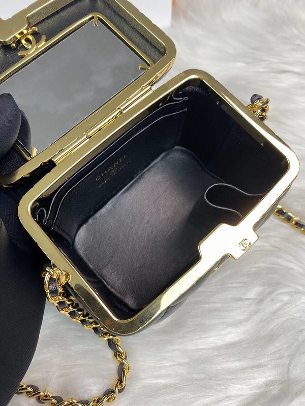 Luxe Touch Bags 

 -  Bags - 3121