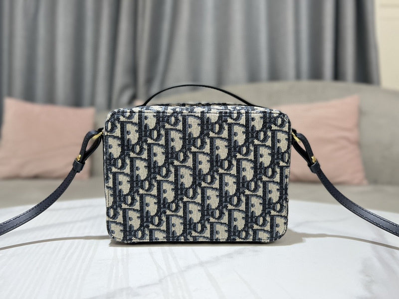 LTB - Luxe Touch Bags - 2027
