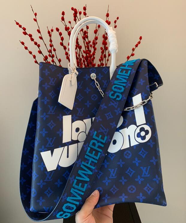 Luxe Touch Bags -   2377