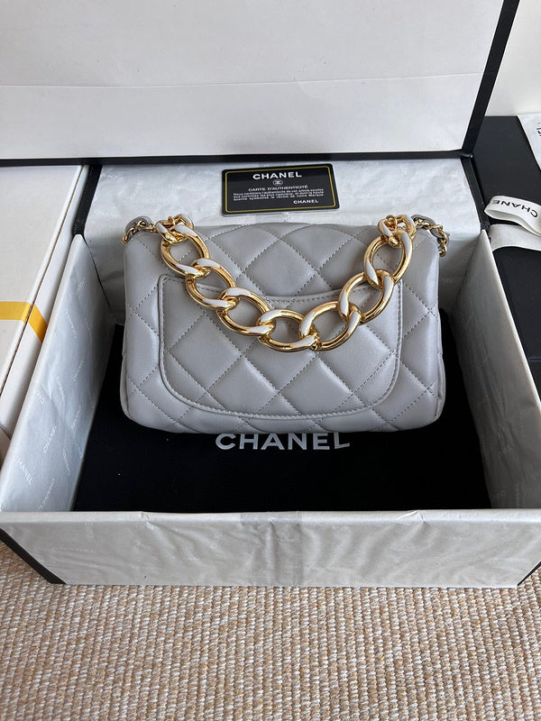 Luxe Touch Bags 

 -  Bags - 2663