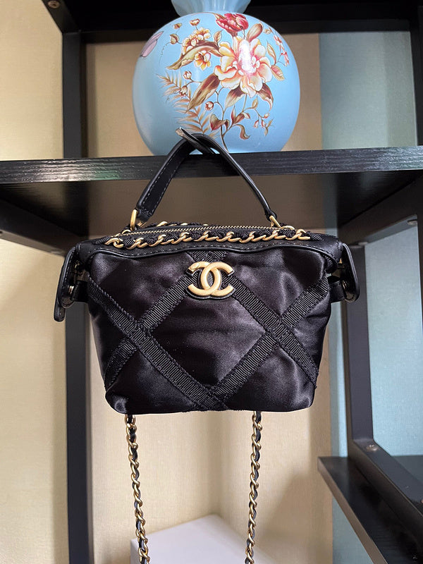 Luxe Touch Bags 

 -  Bags - 3235