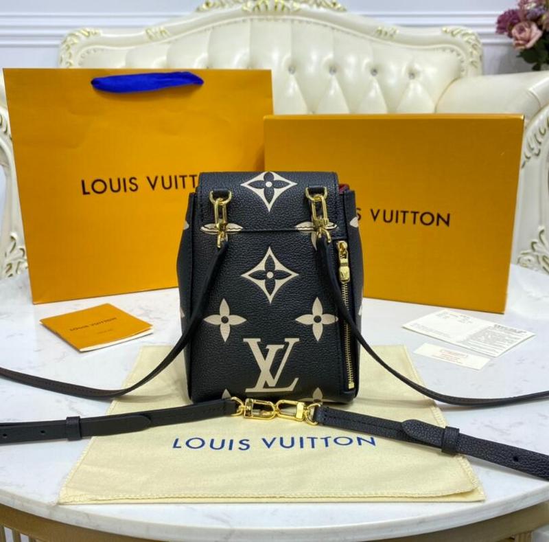 Luxe Touch Bags -   3169