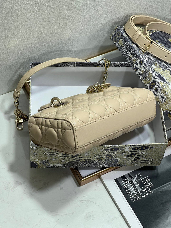 LTB - Luxe Touch Bags - 693