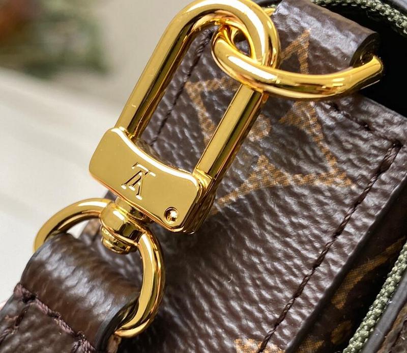 Luxe Touch Bags -   2489