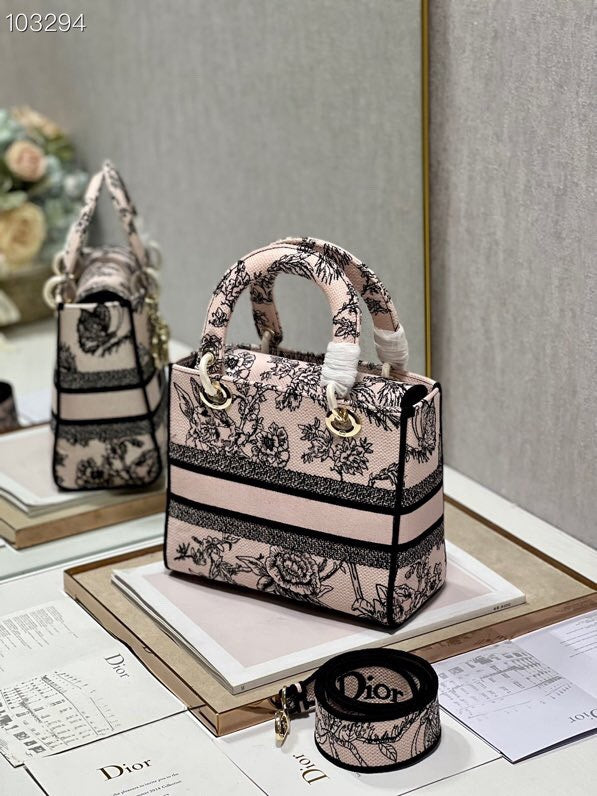 LTB - Luxe Touch Bags - 063