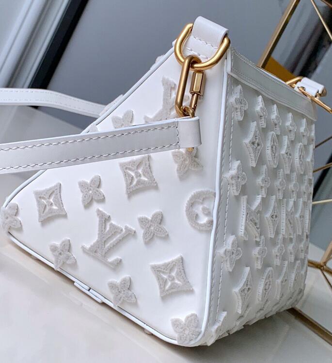 Luxe Touch Bags -   2910