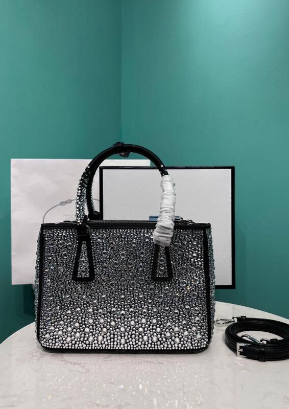 Luxe Touch Bags 

 - PD Bags - 086
