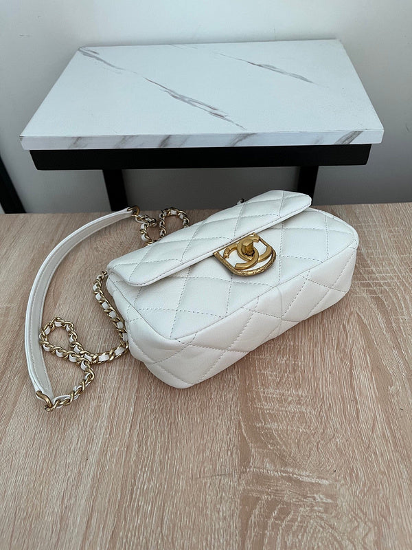 Luxe Touch Bags 

 -  Bags - 2847