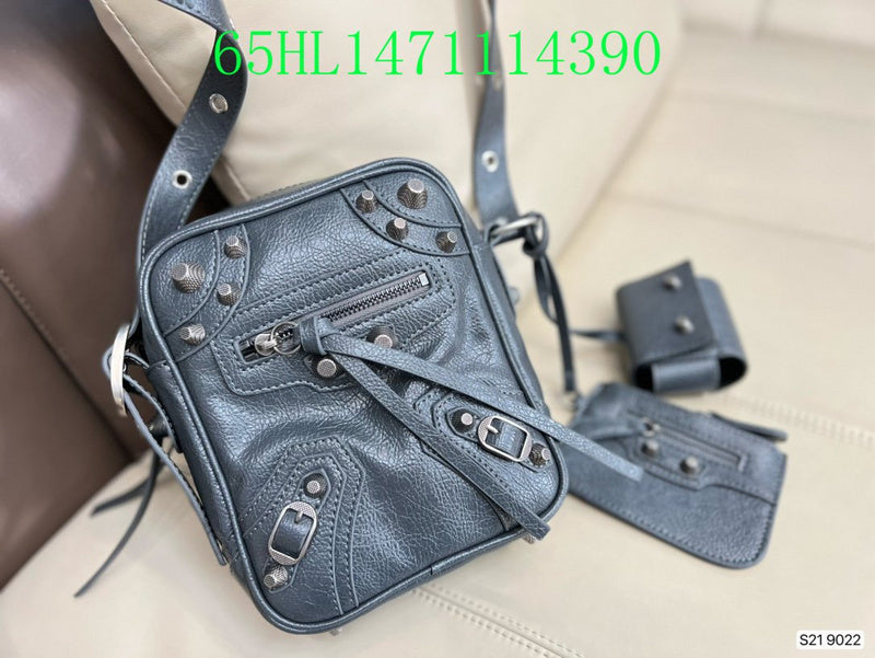 Luxe Touch Fashion - BGA Bags - 1998