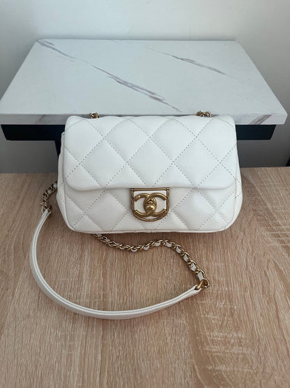 Luxe Touch Bags 

 -  Bags - 2847