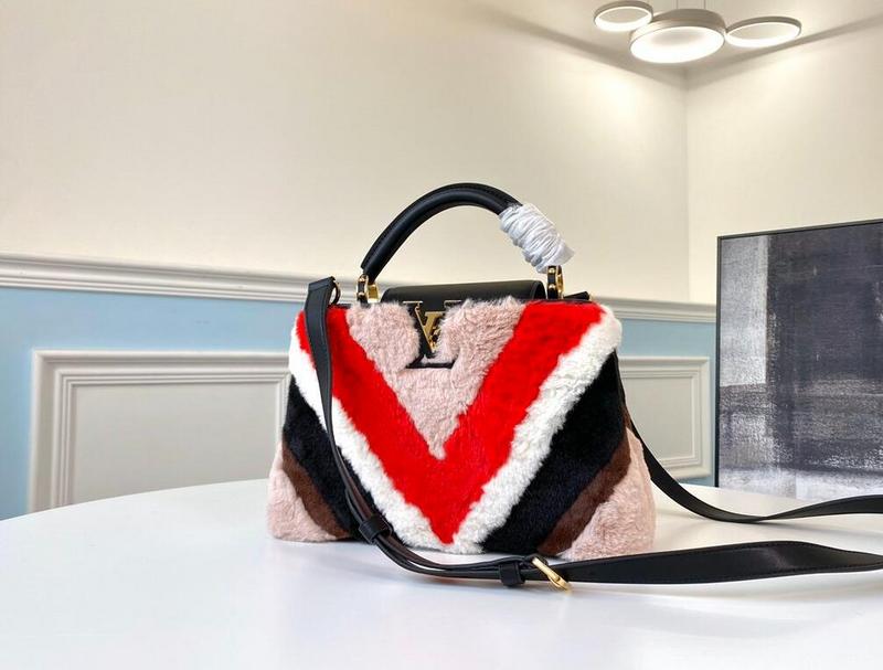 Luxe Touch Bags -   2576