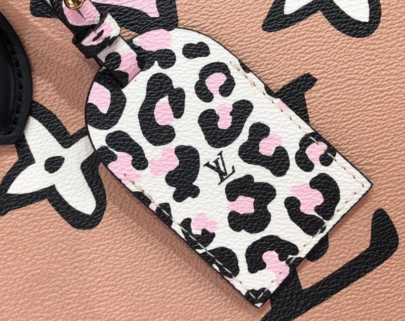 Luxe Touch Bags -   2192