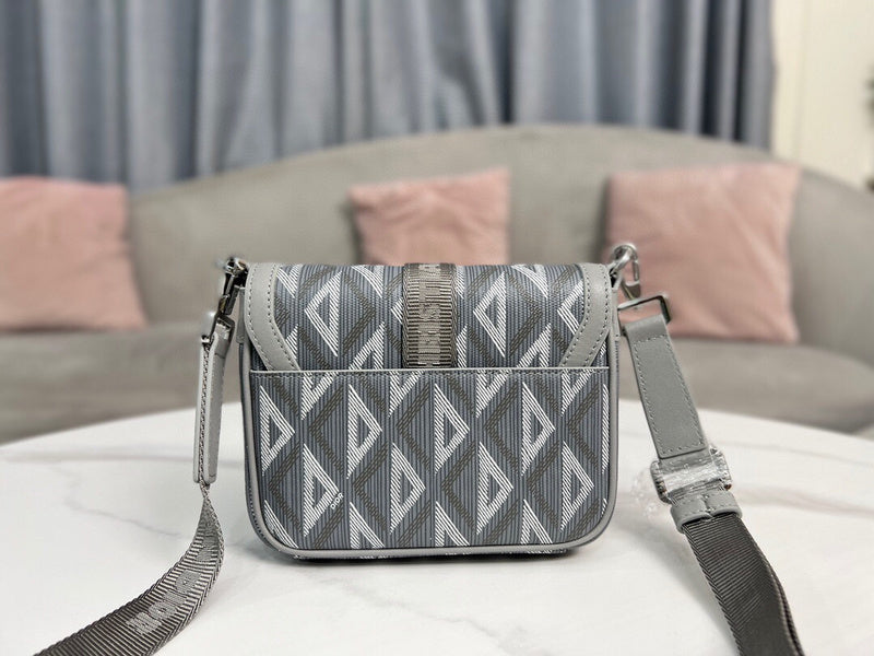 LTB - Luxe Touch Bags - 613