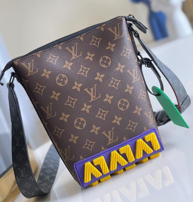 Luxe Touch Bags -   2406