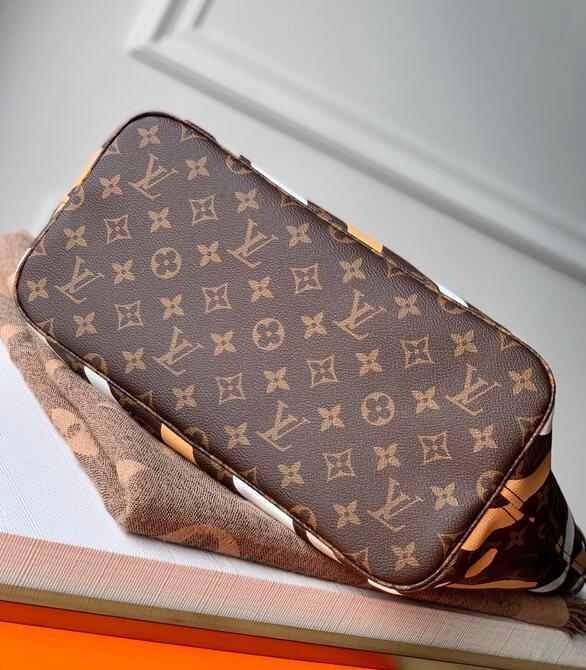 Luxe Touch Bags -   3049