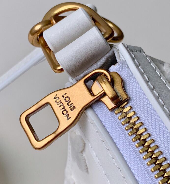 Luxe Touch Bags -   2910