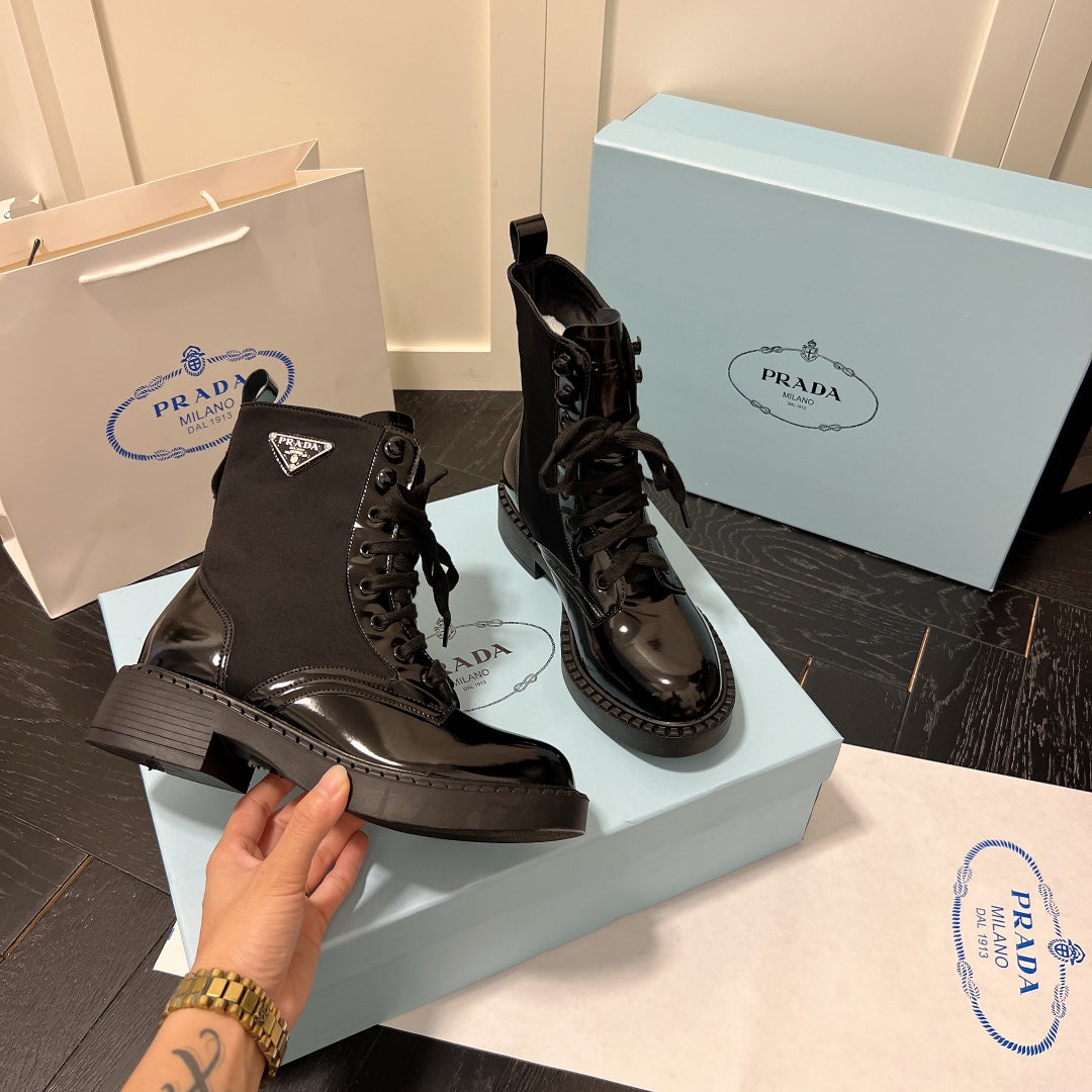 PD BRUSHED-LEATHER AND RE-NYLON BOOTS SHINY BLACK