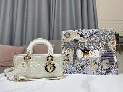 LTB - Luxe Touch Bags - 1951