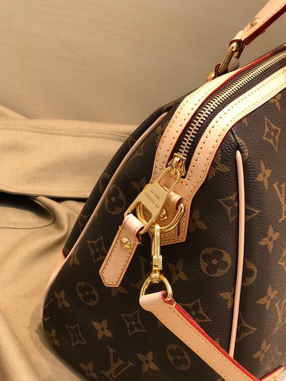 Luxe Touch Bags -   3063