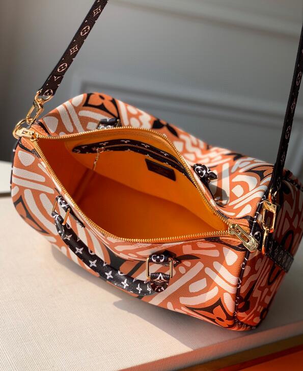 Luxe Touch Bags -   2752