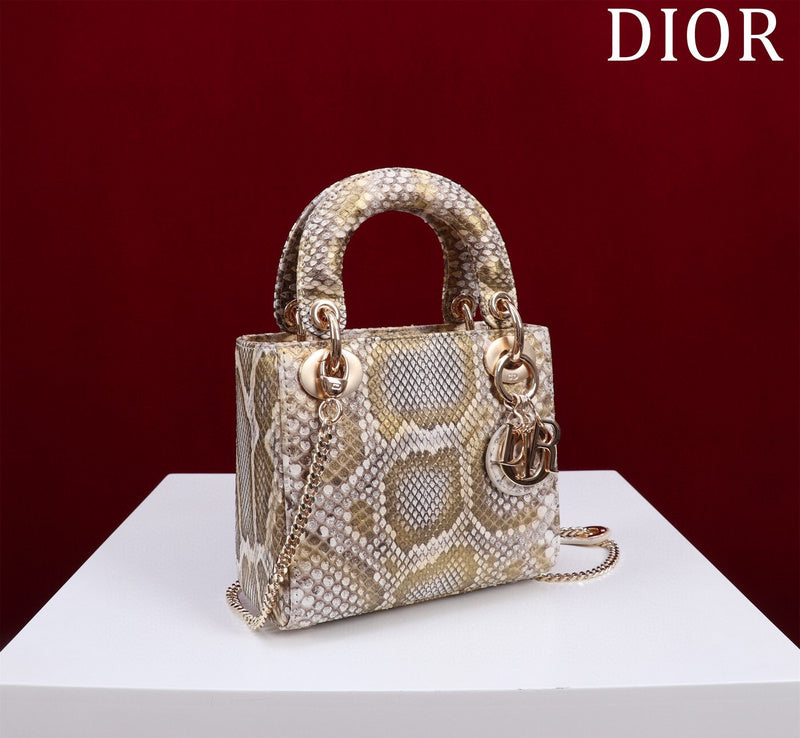 LTB - Luxe Touch Bags - 101