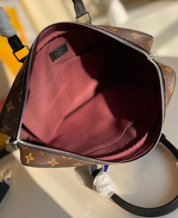 Luxe Touch Bags -   2555