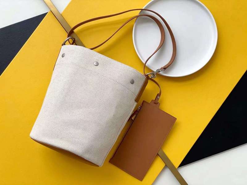 Luxe Touch - SLY Bags 159