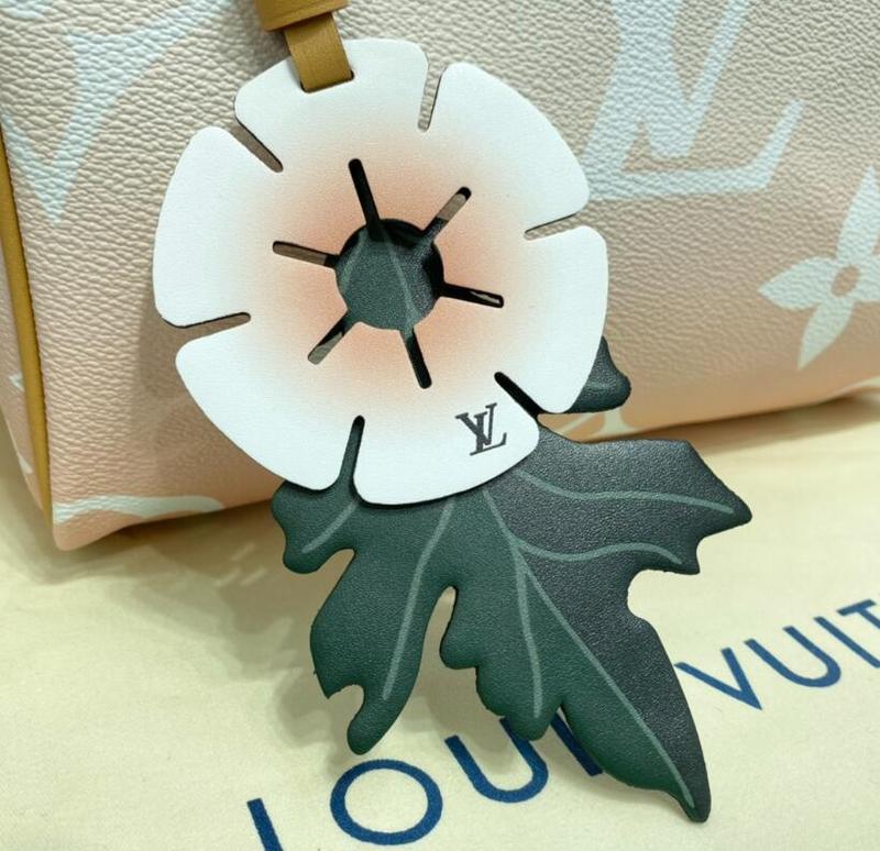 Luxe Touch Bags -   2419