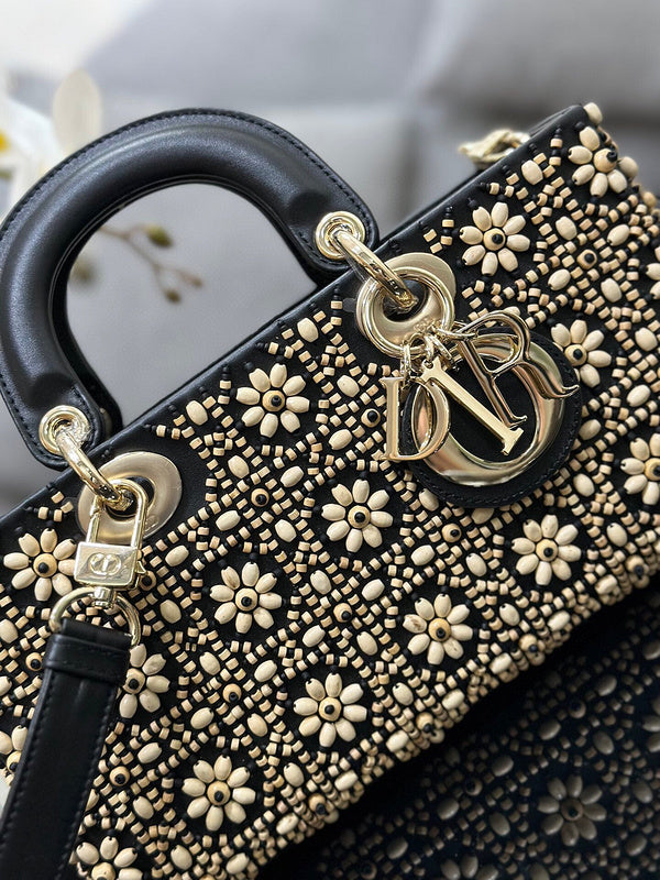 LTB - Luxe Touch Bags - 123