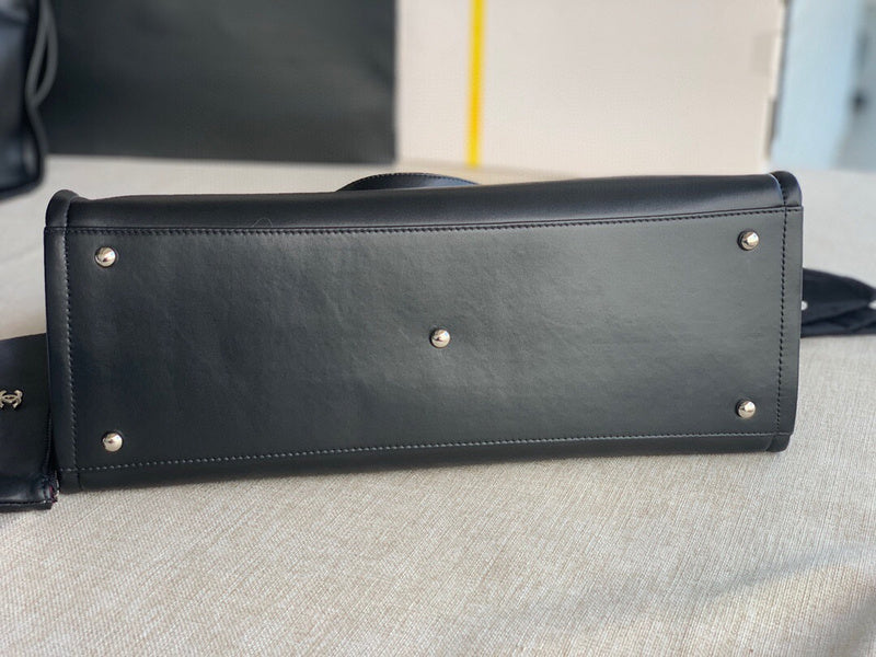 Luxe Touch Bags 

 -  Bags - 2976