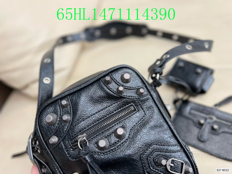 Luxe Touch Fashion - BGA Bags - 1998