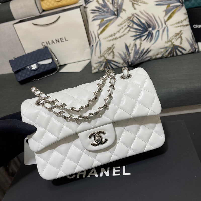 Luxe Touch Bags 

 -  Bags - 3230