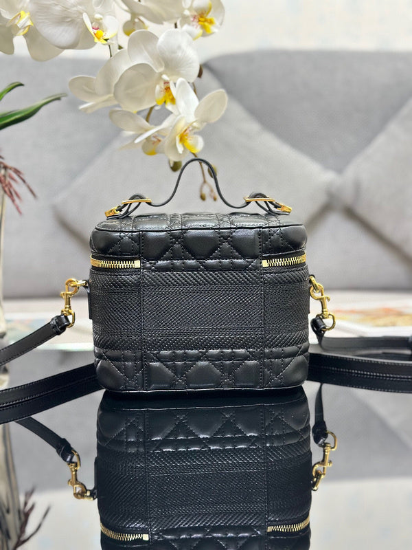 LTB - Luxe Touch Bags - 061