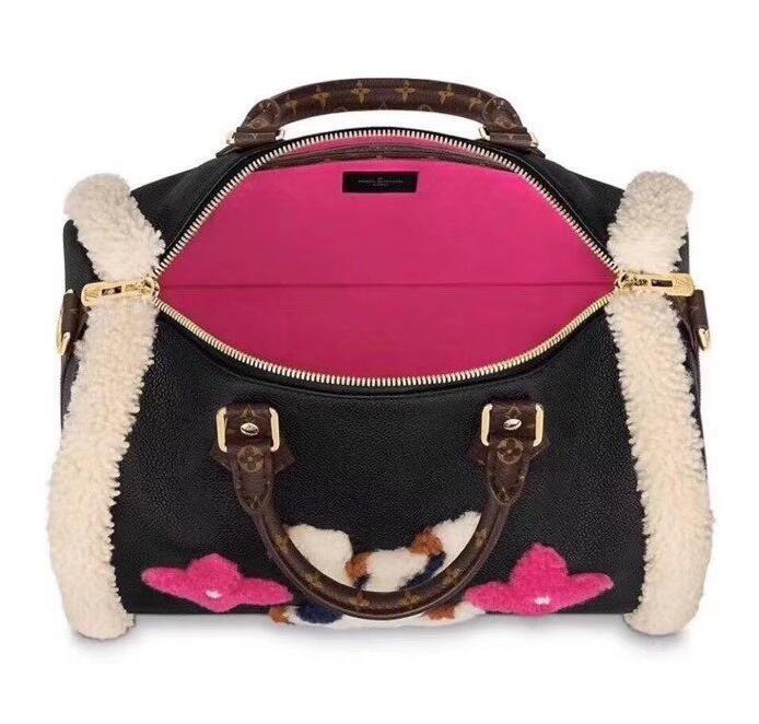 Luxe Touch Bags -   2737