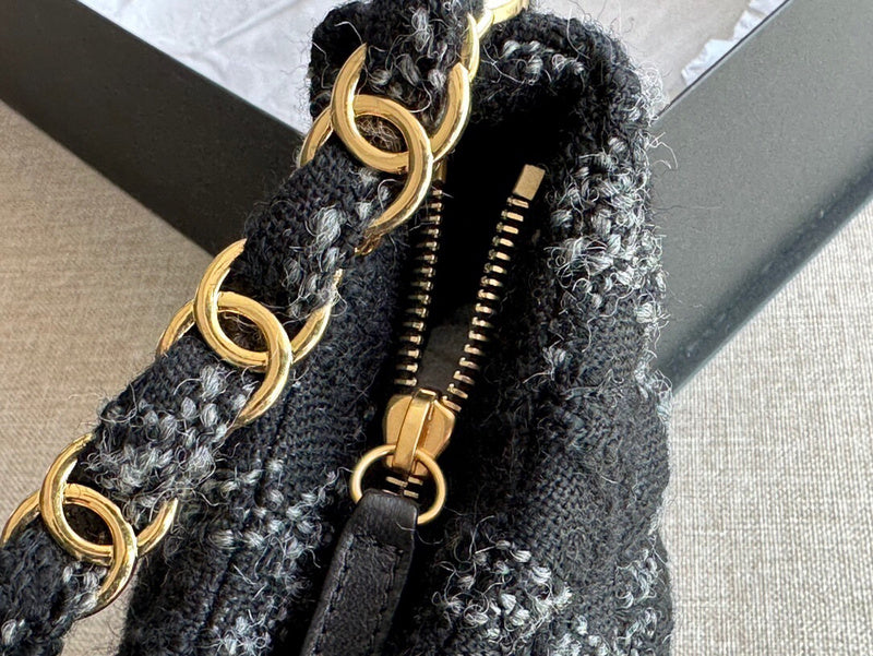 Luxe Touch Bags 

 -  Bags - 2713