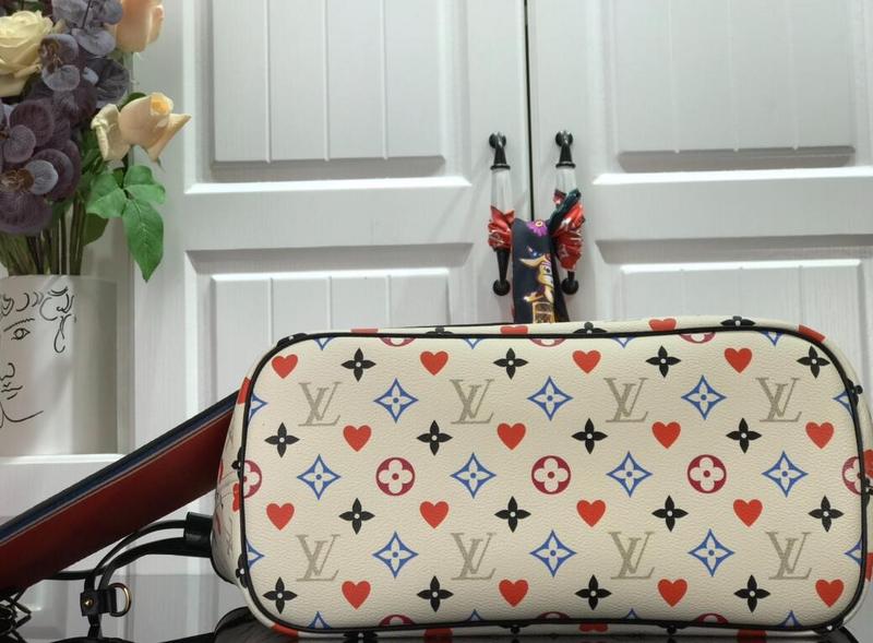 Luxe Touch Bags -   2631