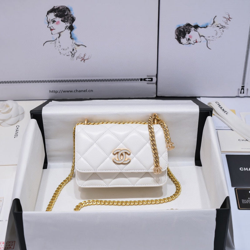 Luxe Touch Bags 

 -  Bags - 2926