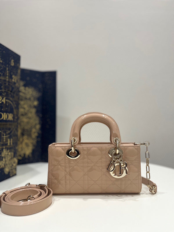 LTB - Luxe Touch Bags - 689