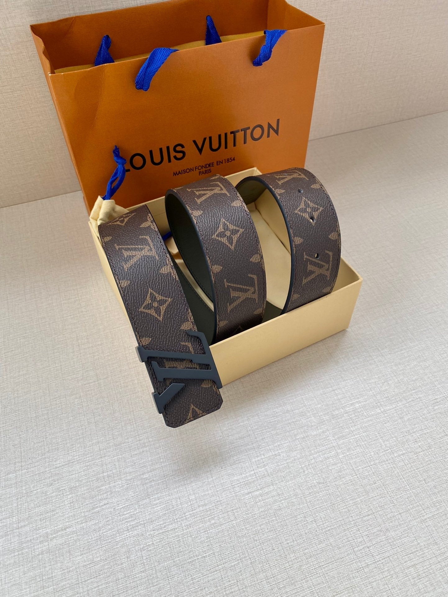 LTB  -Luxury  LUV  BELTS 020