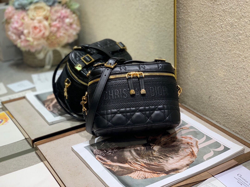 LTB - Luxe Touch Bags - 1940