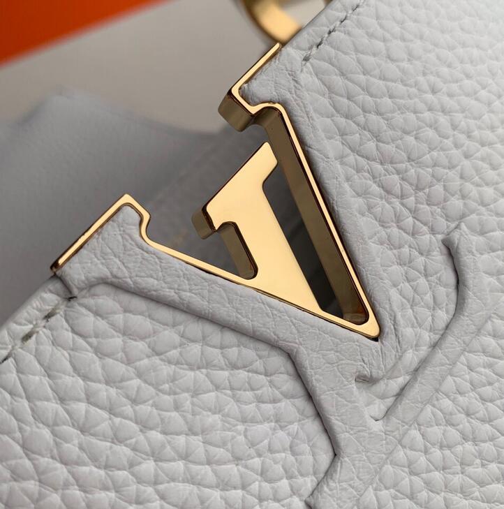 Luxe Touch Bags -   3131
