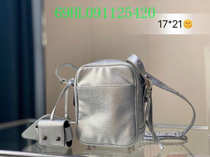 Luxe Touch Fashion - BGA Bags - 1972