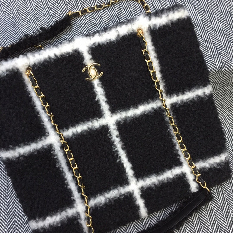 Luxe Touch Bags 

 -  Bags - 3489