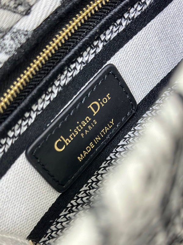 LTB - Luxe Touch Bags - 220