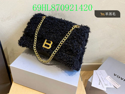 Luxe Touch Fashion - BGA Bags - 2040