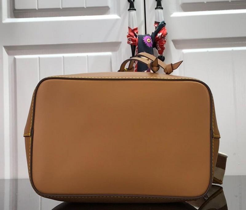 Luxe Touch Bags -   2454