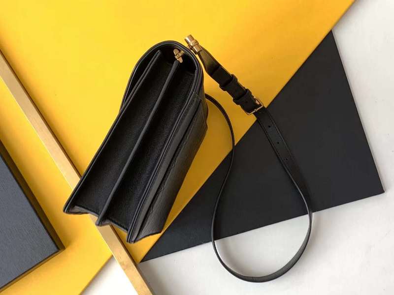 Luxe Touch - SLY Bags 110